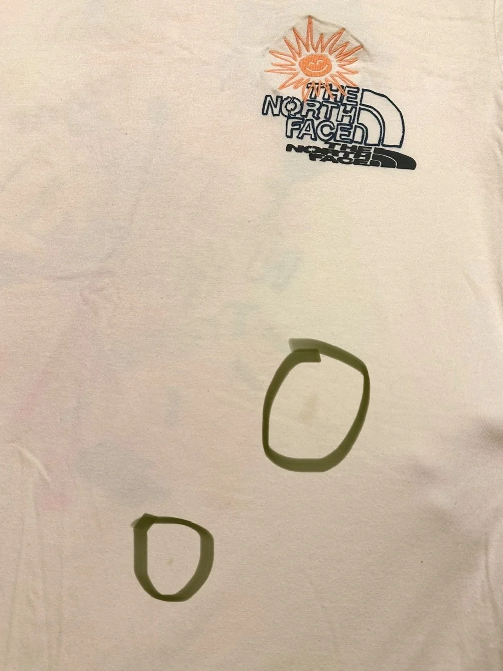 Rare THE NORTH FACE Short Sleeve Earth Day T-Shirt in Cream/Beige Medium